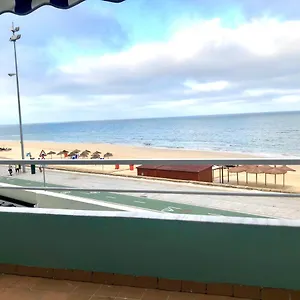 https://villa-isabel-terrazaparking1linea-playawifivista-al-mar.hotelsincadiz.net
